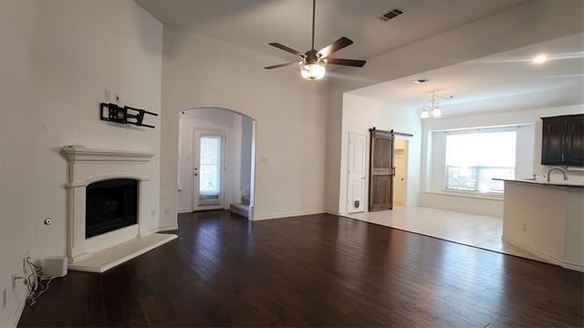 Building Photo - 1369 Crescent Cove Dr