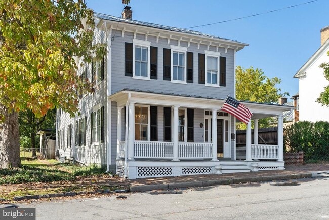 Building Photo - 209 N Washington St