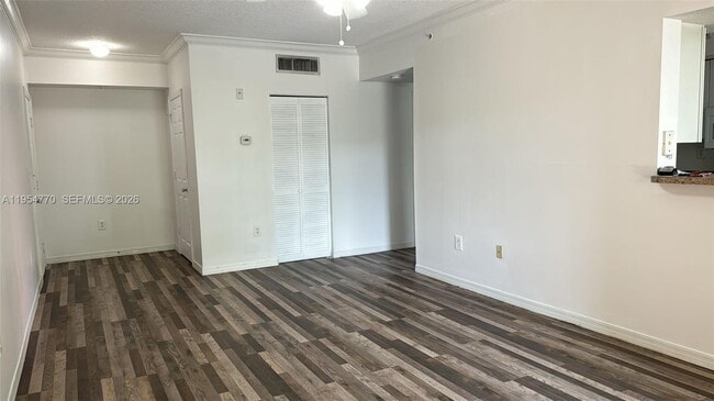 Building Photo - 160 SW 117th Terrace