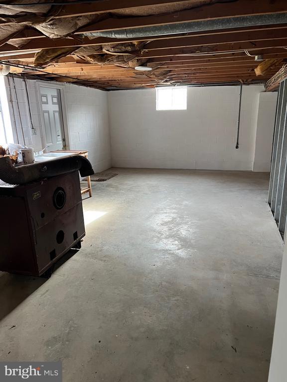 Building Photo - 2504 Butlers Chapel Rd