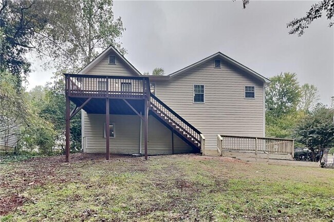 Building Photo - 214 Brookside Dr
