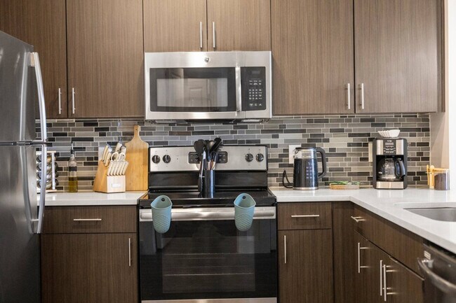 Building Photo - 10550 N Central Expy