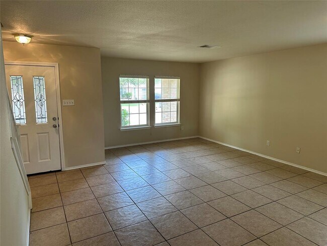 Building Photo - 1629 Balsam Way