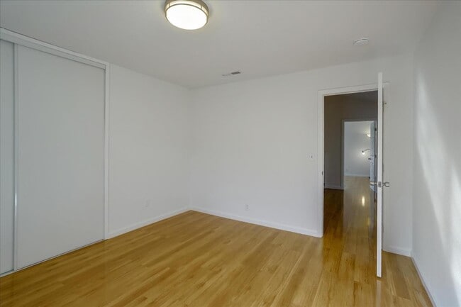 Building Photo - 47450 Cholla St