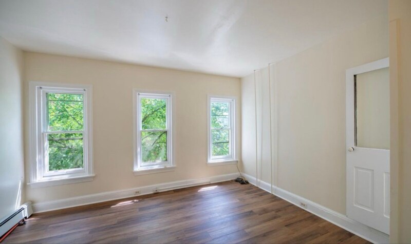 Building Photo - 151 Chestnut St