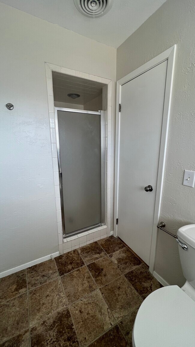 Building Photo - 6512 Garwood Rd