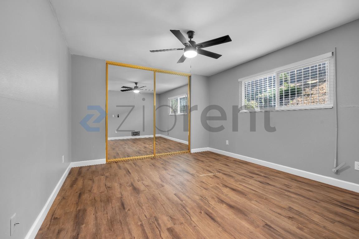 Building Photo - Unit 161