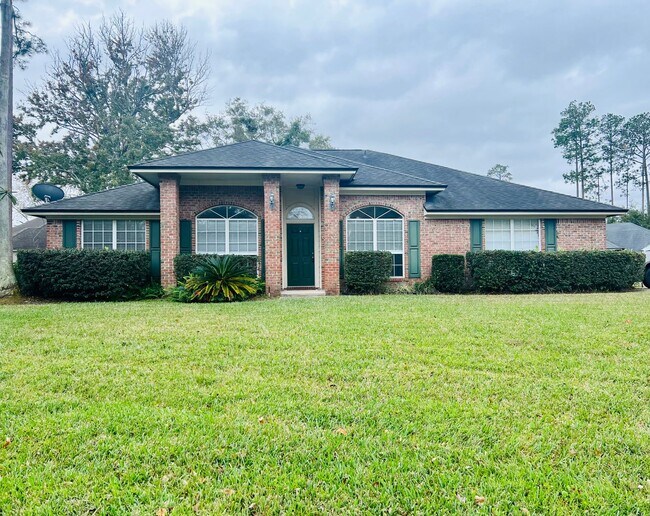 Beautiful home in Pace Island Available Now! 1455 Silver Bell Ln