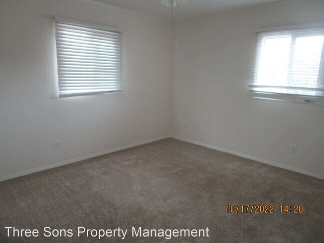 Building Photo - 3 br, 2 bath House - 8813 Snow Heights Blv...