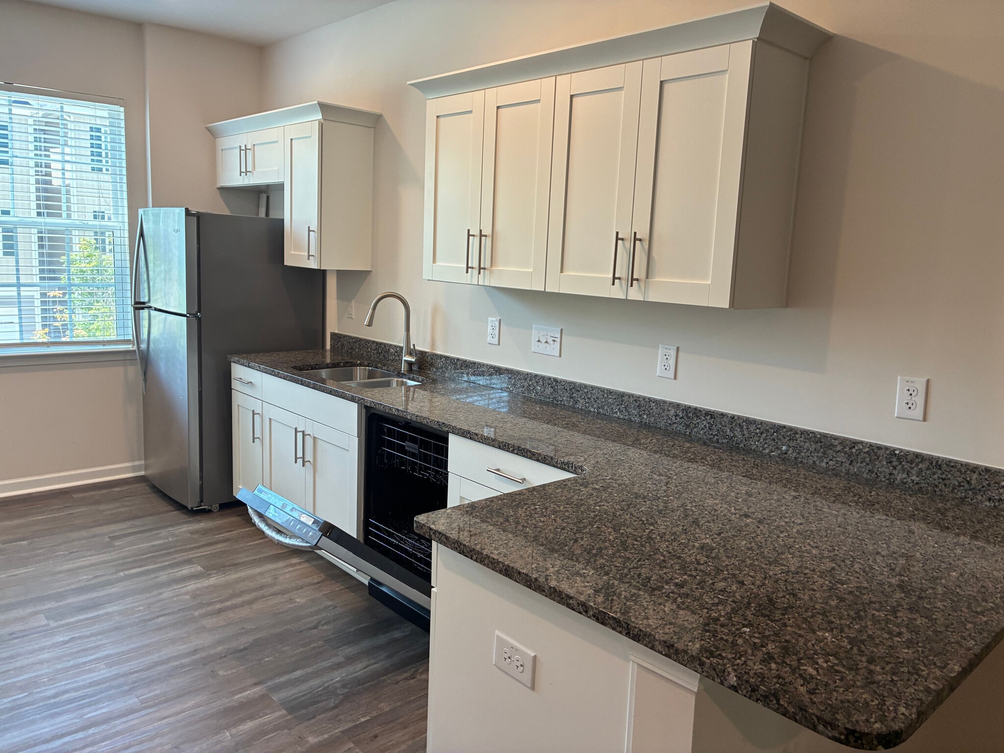 Building Photo - Room in Townhome on Trevino Dr