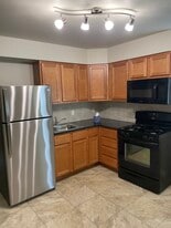 Building Photo - 1231 Elm Dr