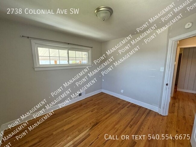 Building Photo - 2738 Colonial Ave SW