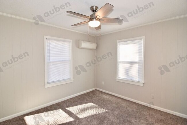 Building Photo - 2 Bedroom House For Lease in South Augusta