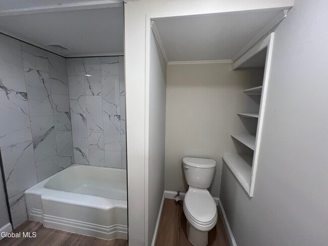 Building Photo - 1086 Wendell Ave