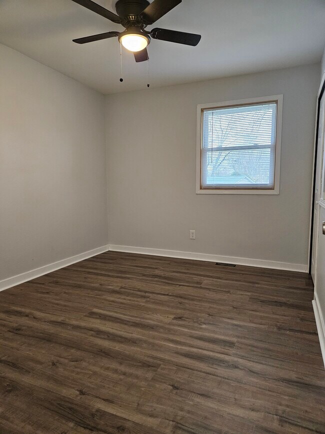 Building Photo - 7518 Taney Pl