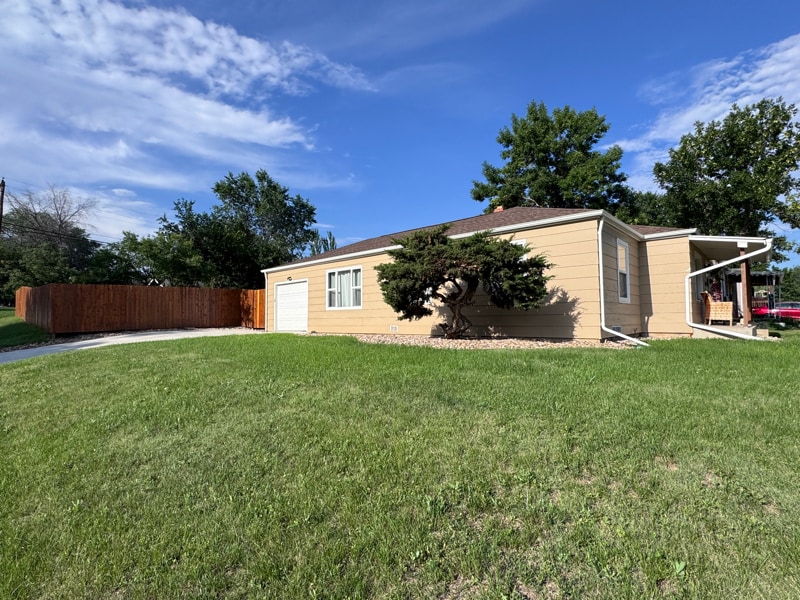 Building Photo - 240 St Andrew St