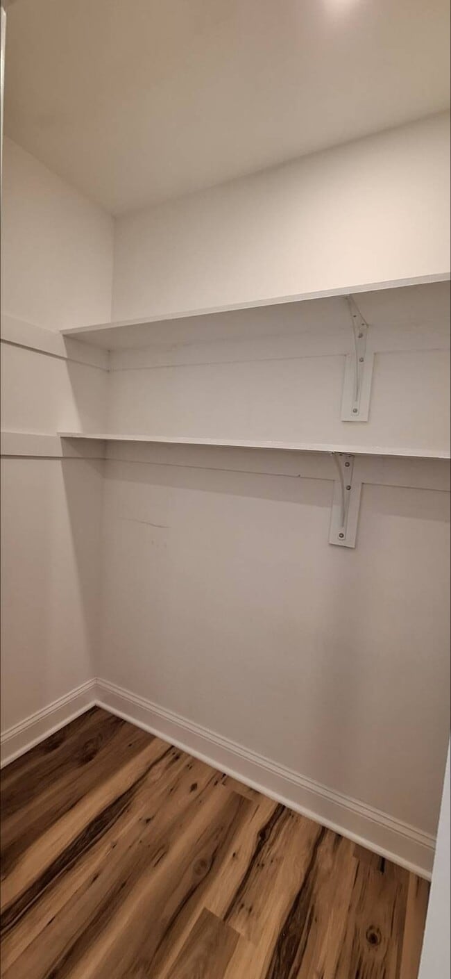 Building Photo - 20405 Williams St