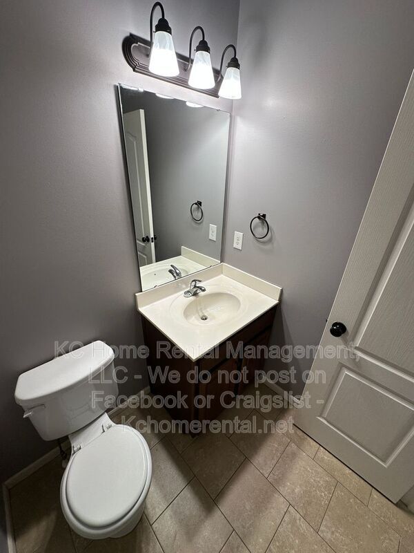 Building Photo - 12740 New Jersey Ct