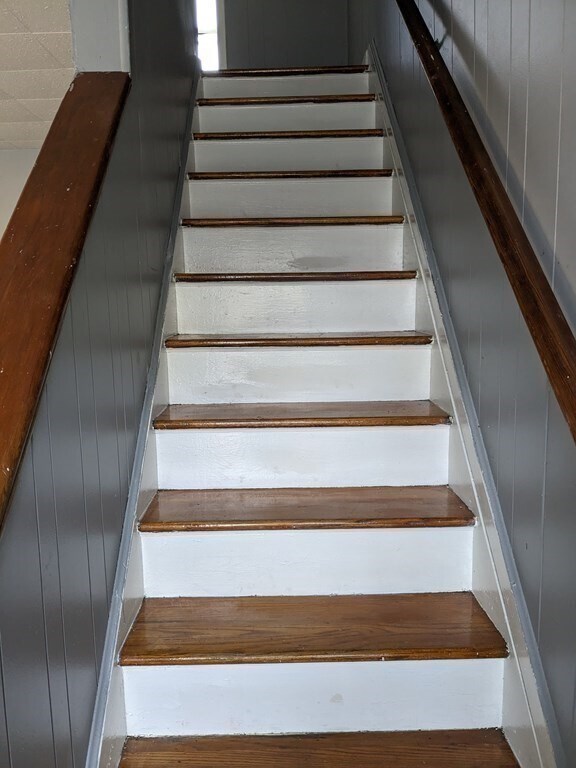 Building Photo - 10 Caddy Rd