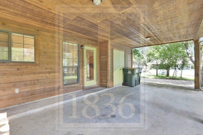 Building Photo - 2305 Balboa Rd