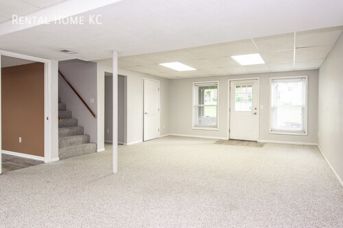 Building Photo - 10509 Ballentine-