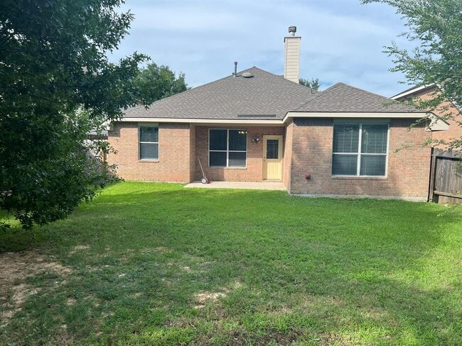 Building Photo - 21723 Chanas Ct