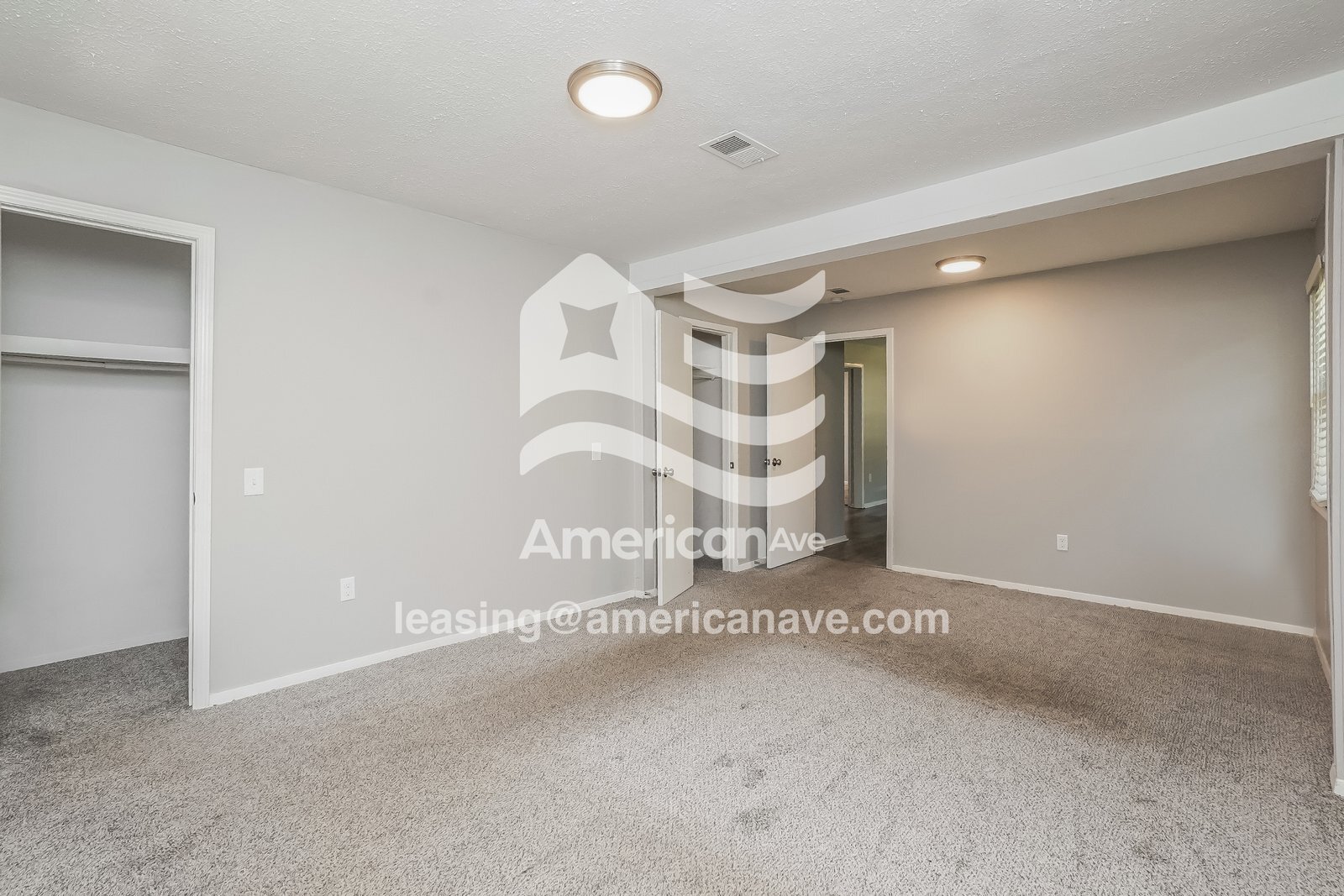 Building Photo - 933 Tyler St