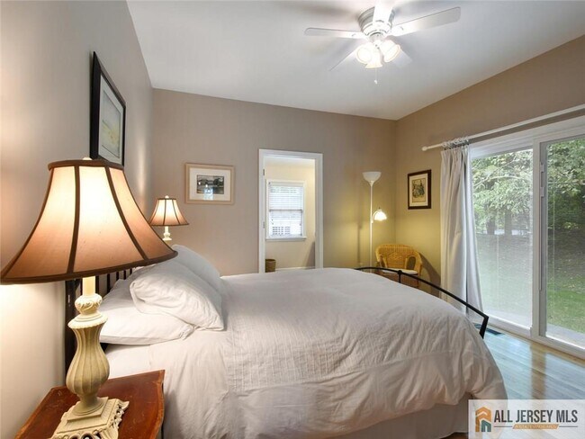 Building Photo - 27 Bodine Dr