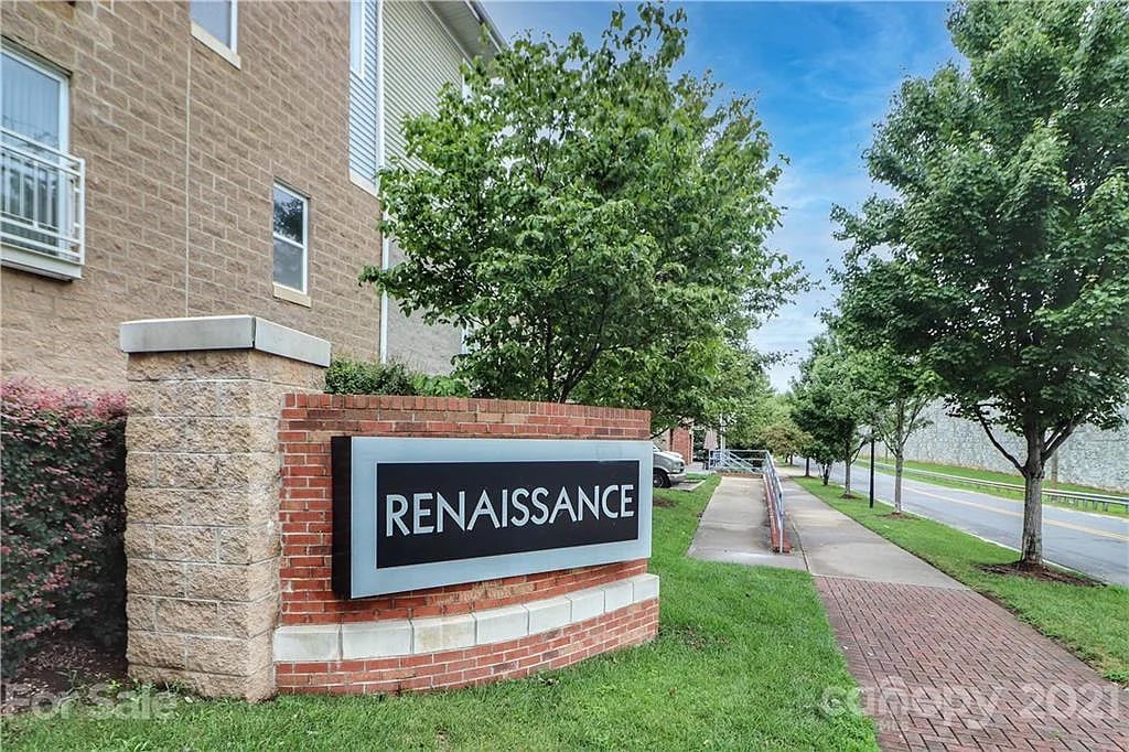 Building Photo - Room in Condo on Donatello Avenue