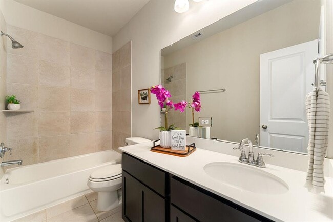 Building Photo - 5014 Aspen Orch Dr