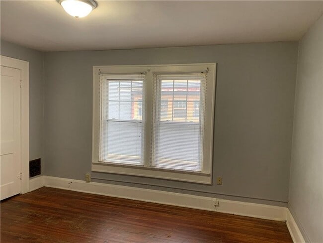 Building Photo - 3847 Carrollton Ave