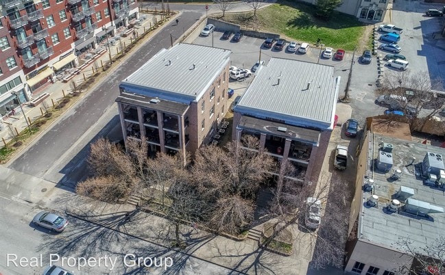 Building Photo - 400 S 9th St