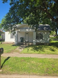 Building Photo - 813 N Commerce St