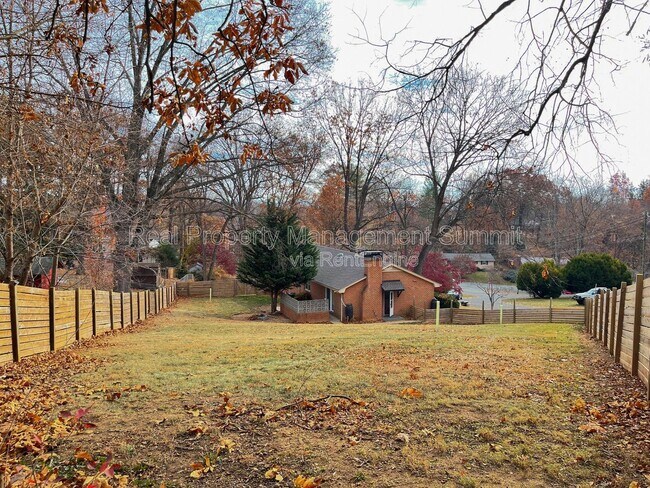 Building Photo - 1508 Chesley Pl
