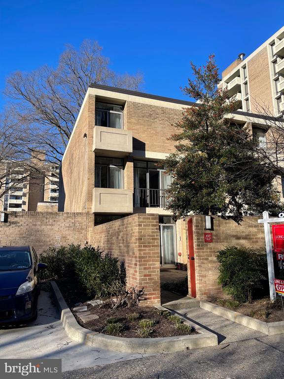Building Photo - 457 N St SW