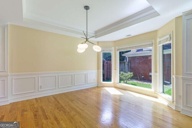 Building Photo - 1167 Druid Walk