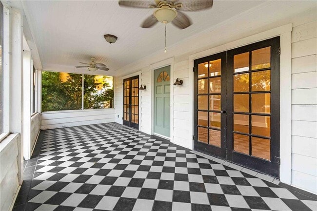 Building Photo - 2302 12th St N