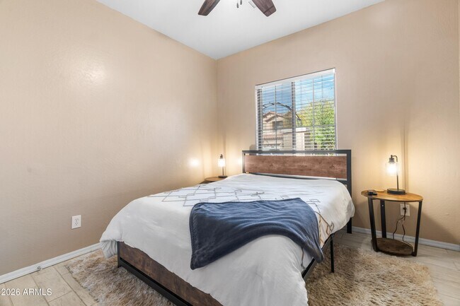 Building Photo - 26135 W Runion Dr