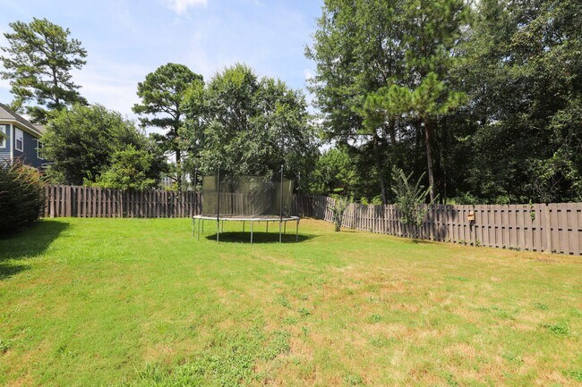 Building Photo - 919 Napiers Post Dr