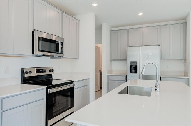 Building Photo - 1492 Cumberland Ave