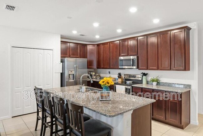 Building Photo - 15257 Mille Fiore Blvd