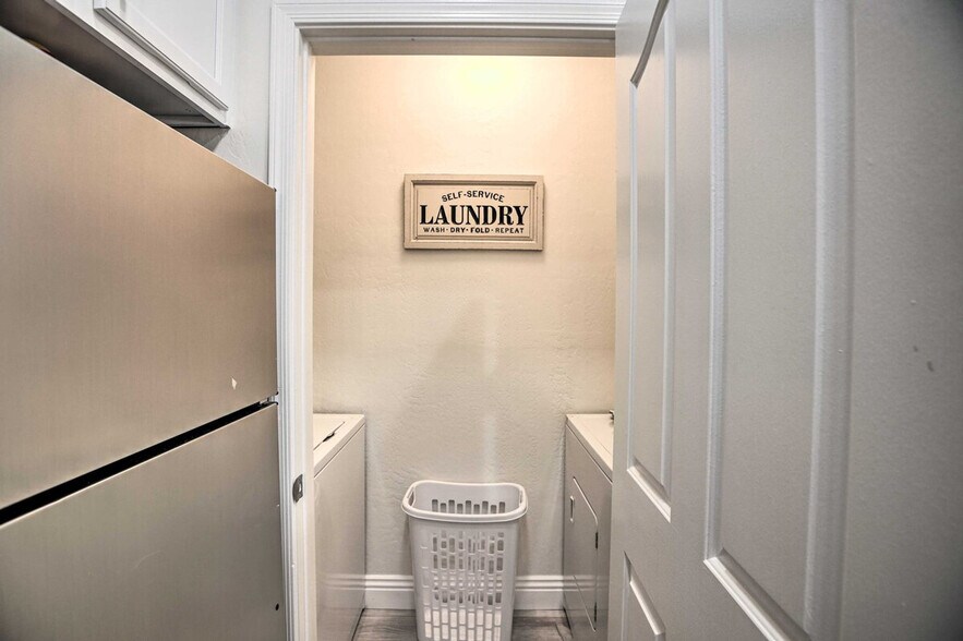 Building Photo - 14145 N 92nd St