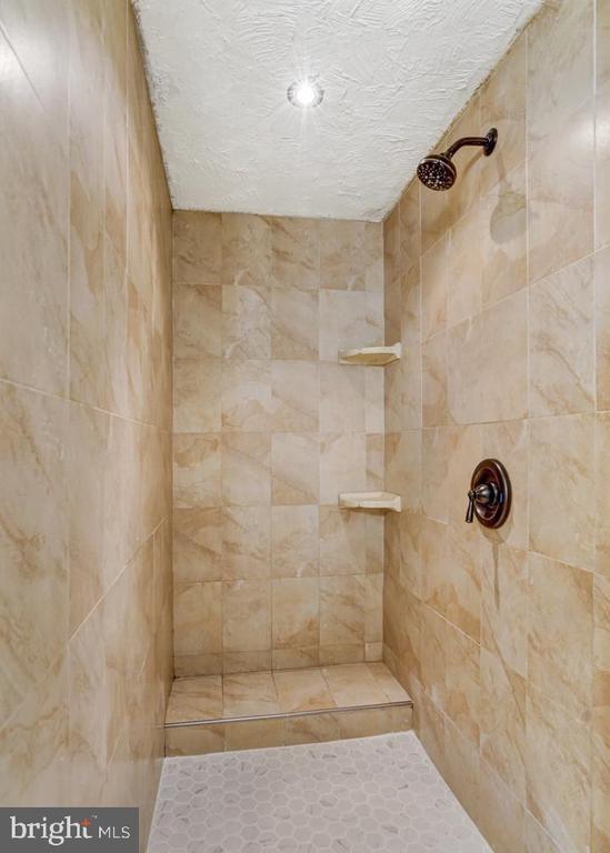 Building Photo - 3245 Rio Dr