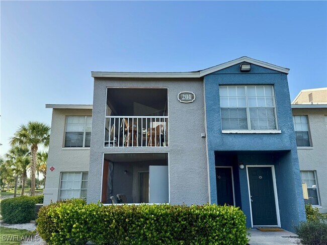 Building Photo - 201 Santa Clara Dr