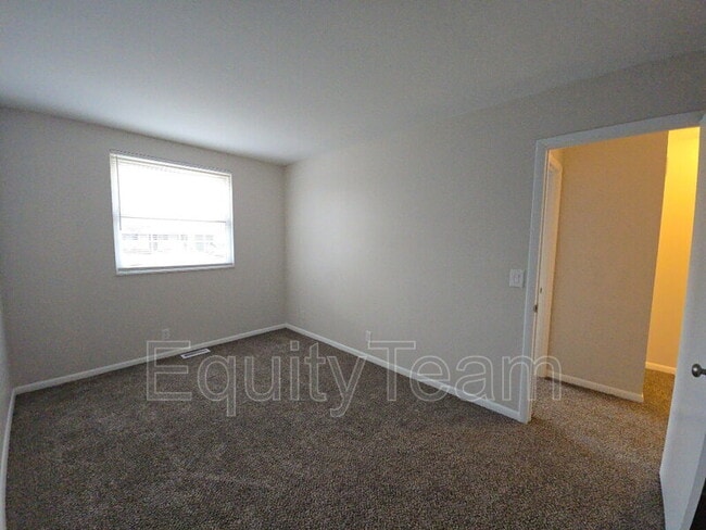 Building Photo - 9196 Gila Dr