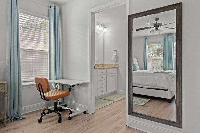 Building Photo - 12 Sandy Cv Wy