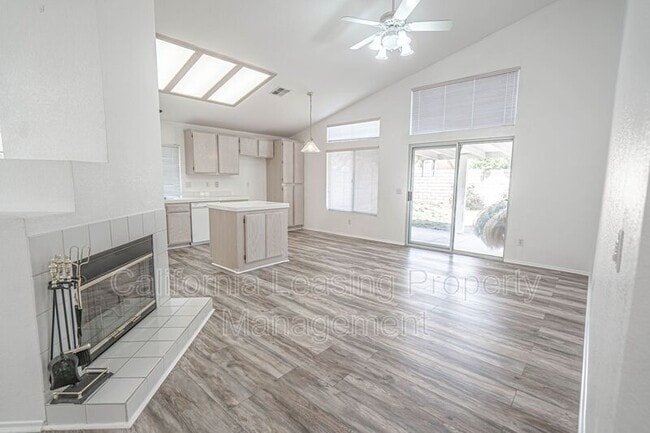 Building Photo - 39839 Tesoro Ln