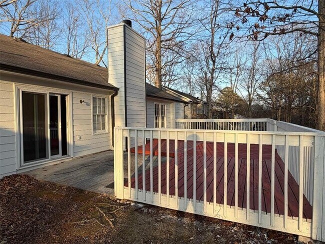 Building Photo - 65 Beaverdam Ct