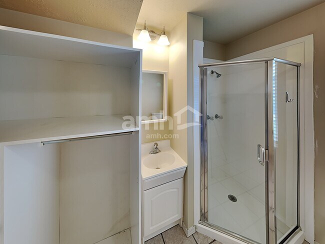 Building Photo - 13079 S 2900 W