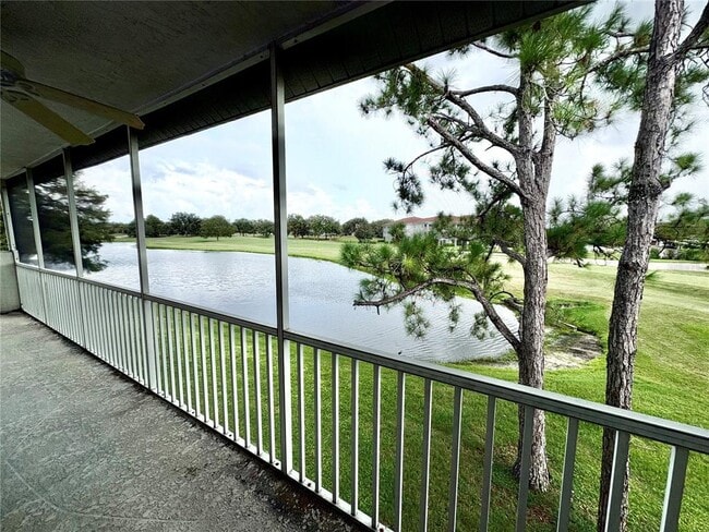 Building Photo - 6554 Fairway Gardens Dr